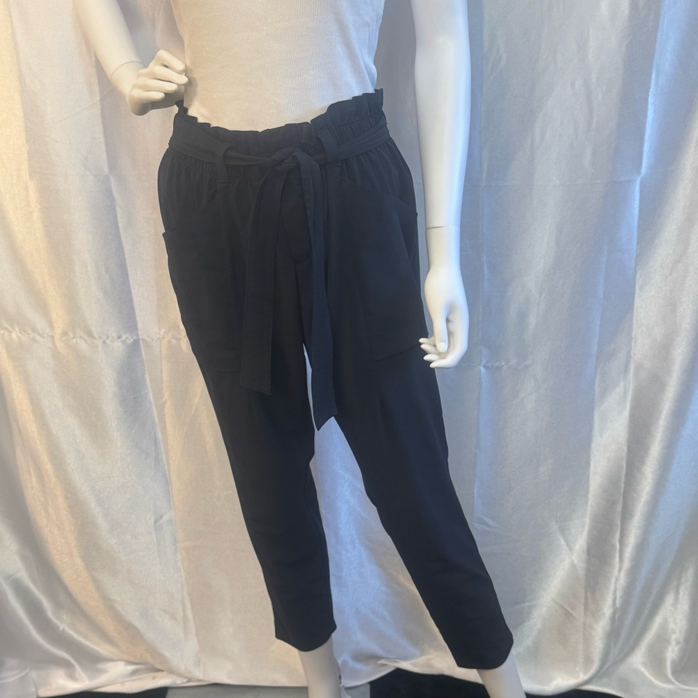 Athleta Black Skyline II Paperbag Tie-Waist Pants